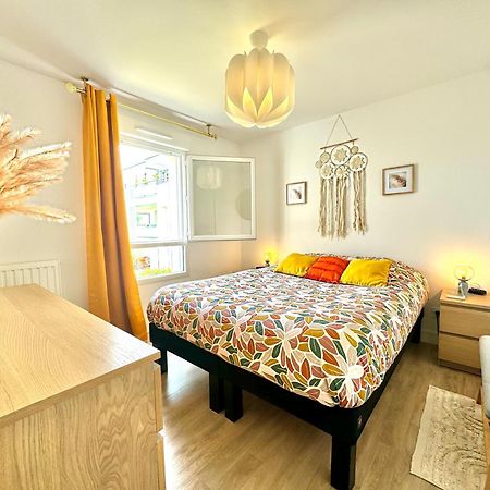 L'Atelier Chic - Wifi Fibre - Parking Privee - Balcon - Netflix Apartment Lanester Exterior foto