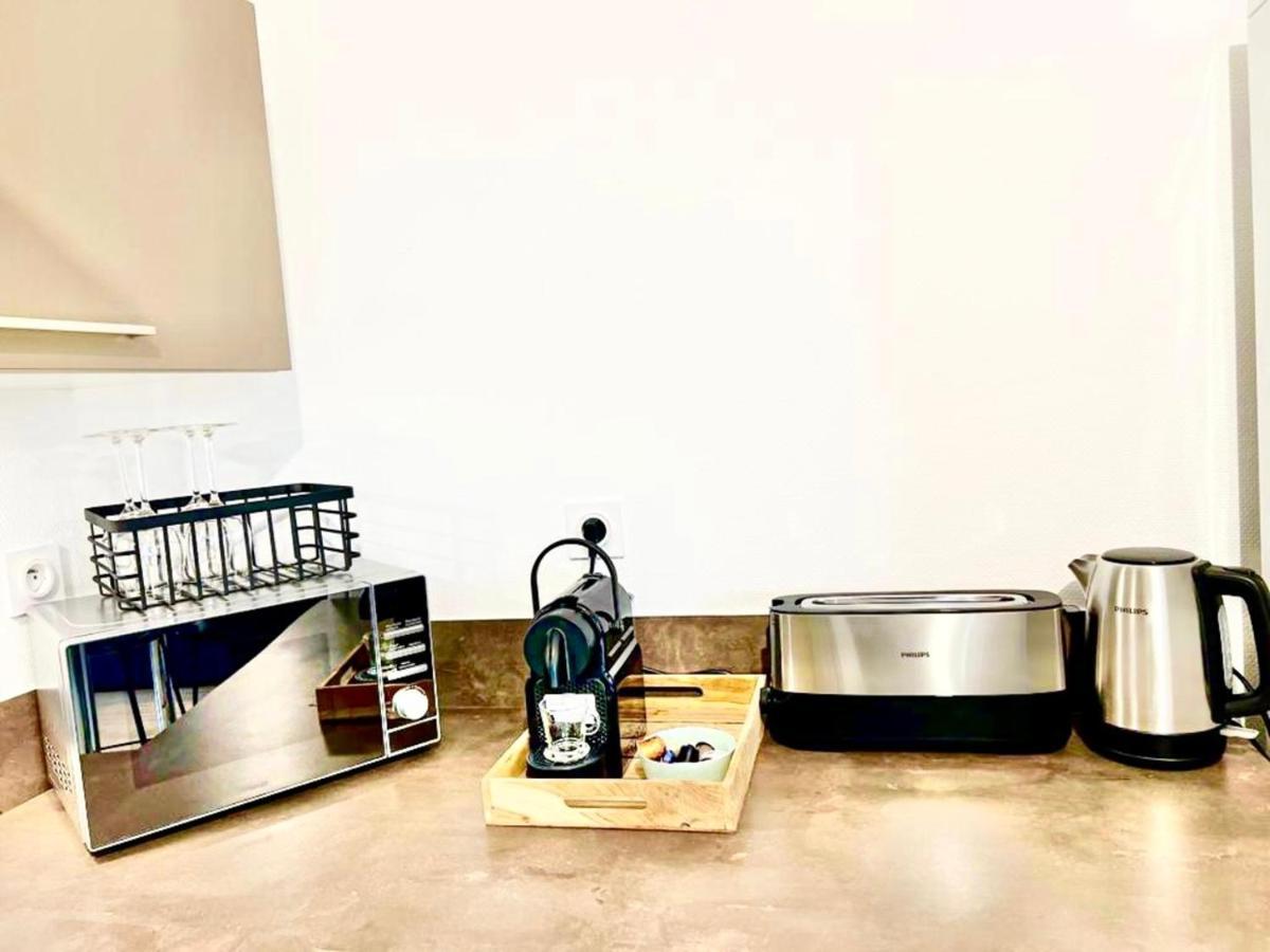 L'Atelier Chic - Wifi Fibre - Parking Privee - Balcon - Netflix Apartment Lanester Exterior foto