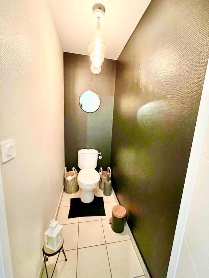 L'Atelier Chic - Wifi Fibre - Parking Privee - Balcon - Netflix Apartment Lanester Exterior foto